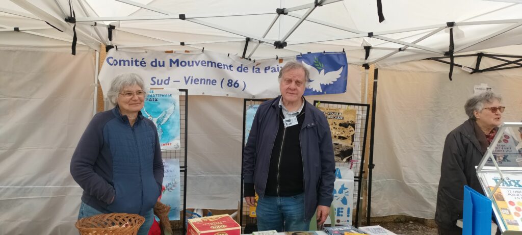 Stand Mouvement pour la Paix Sud Vienne